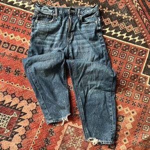 American Eagle mom jeans 4 short